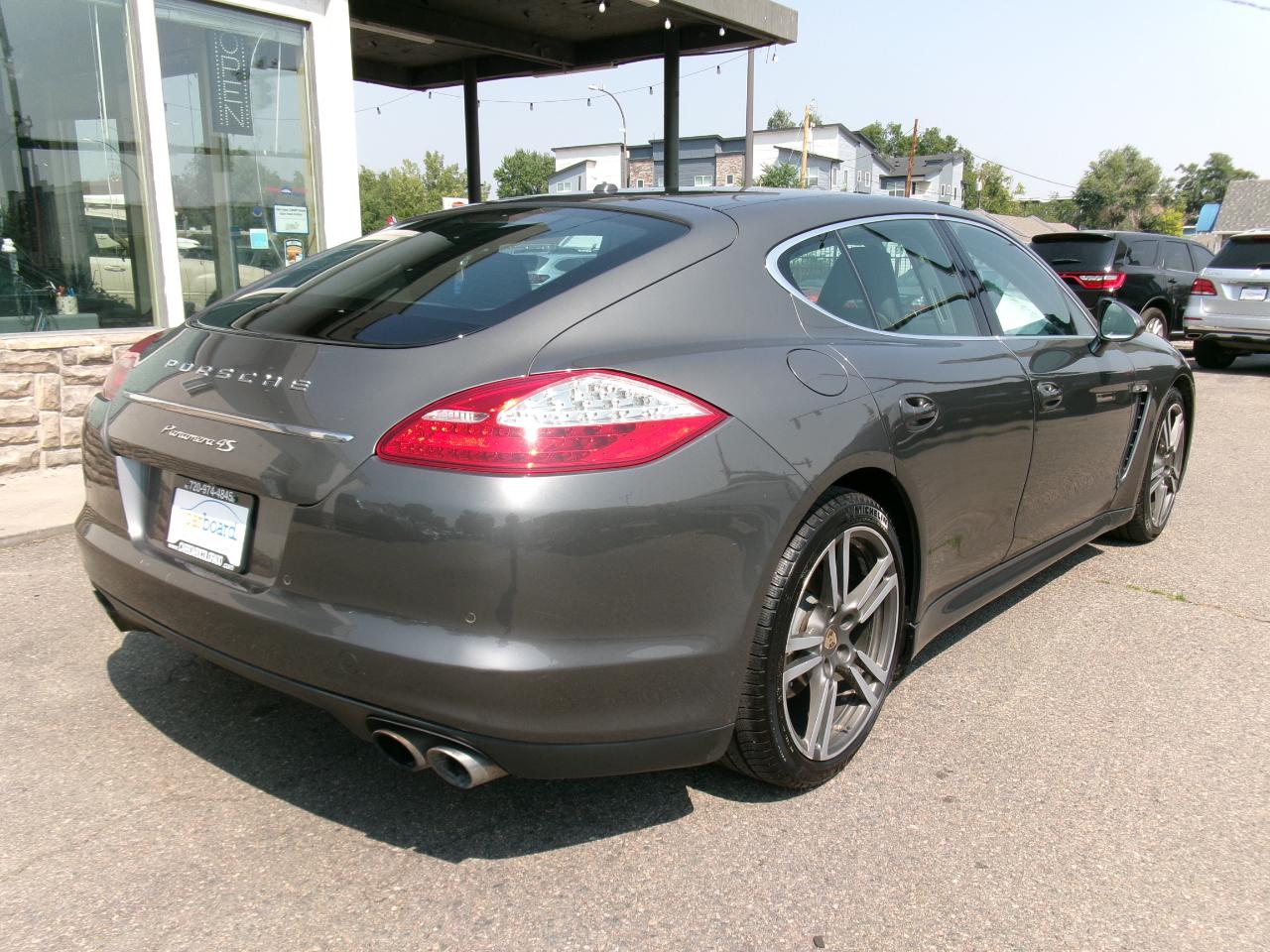 Porsche Panamera 4dr HB 4S 2013