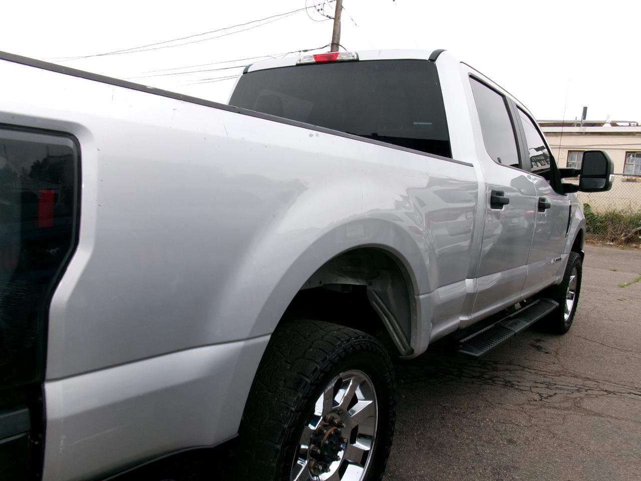 Ford Super Duty F-250 SRW XL 4WD Crew Cab 8' Box 2019
