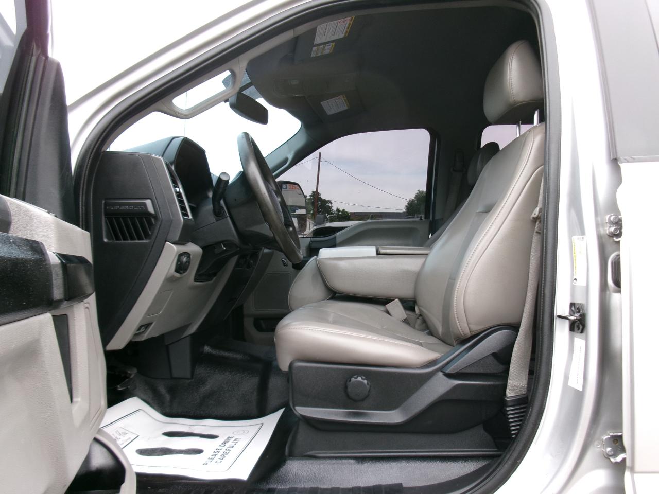 Ford Super Duty F-250 SRW XL 4WD Crew Cab 8' Box 2019