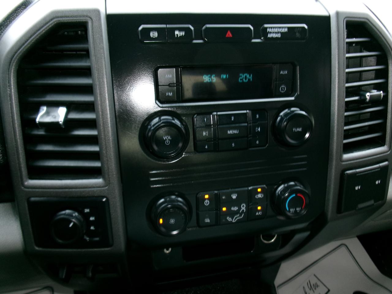 Ford Super Duty F-250 SRW XL 4WD Crew Cab 8' Box 2019