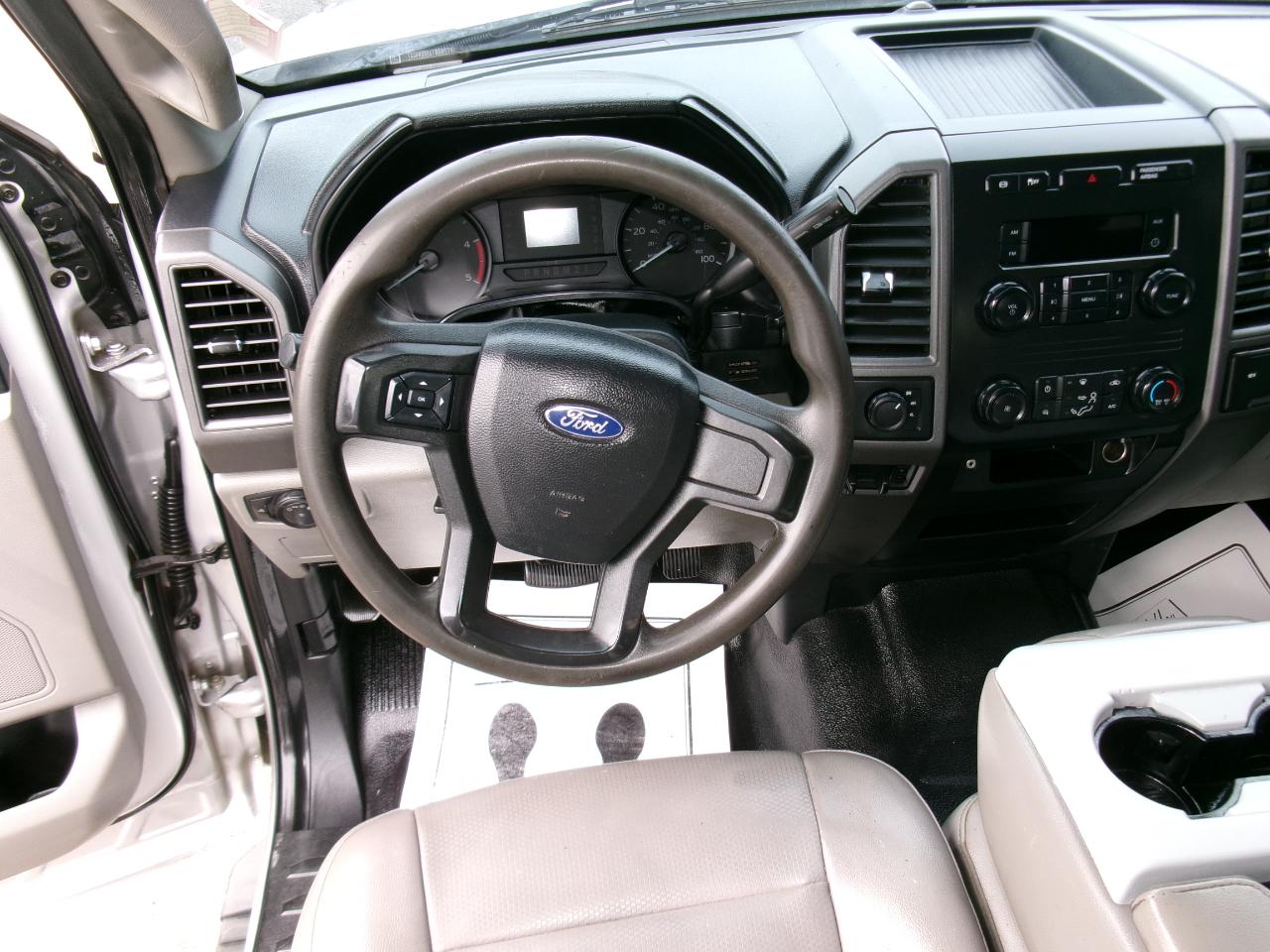 Ford Super Duty F-250 SRW XL 4WD Crew Cab 8' Box 2019