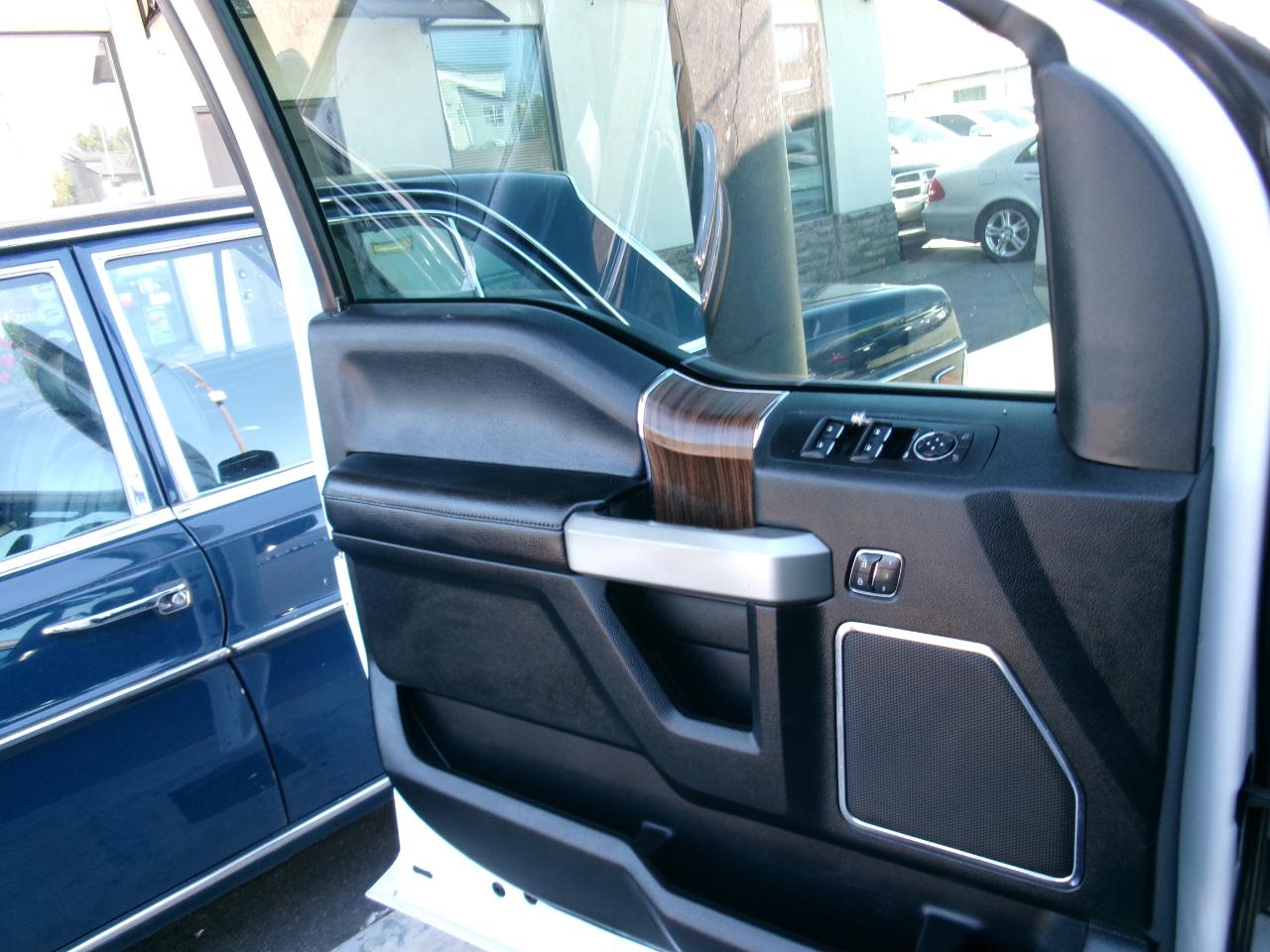 Ford F-150 Lariat 4WD SuperCrew 5.5' Box 2017