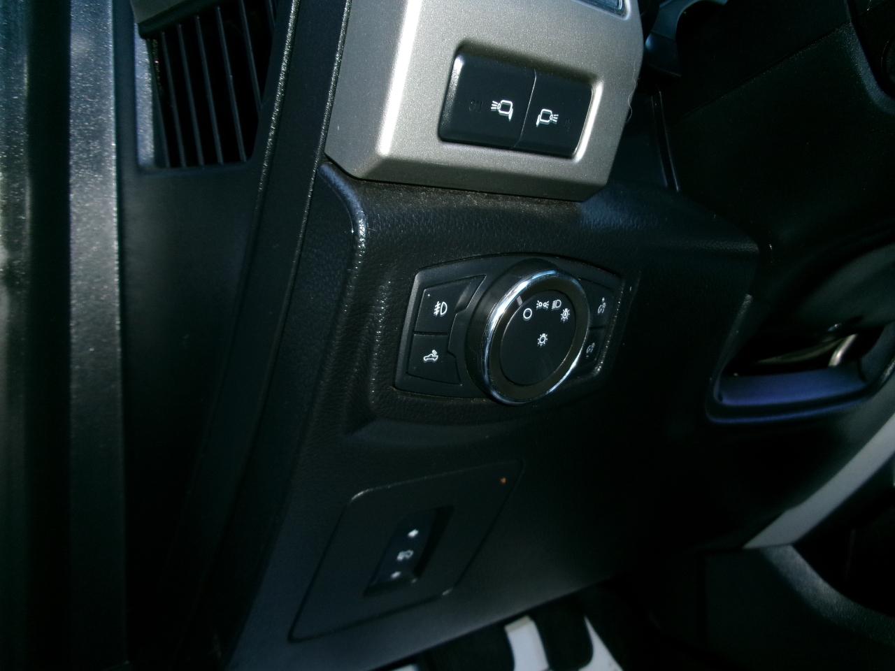 Ford F-150 Lariat 4WD SuperCrew 5.5' Box 2017