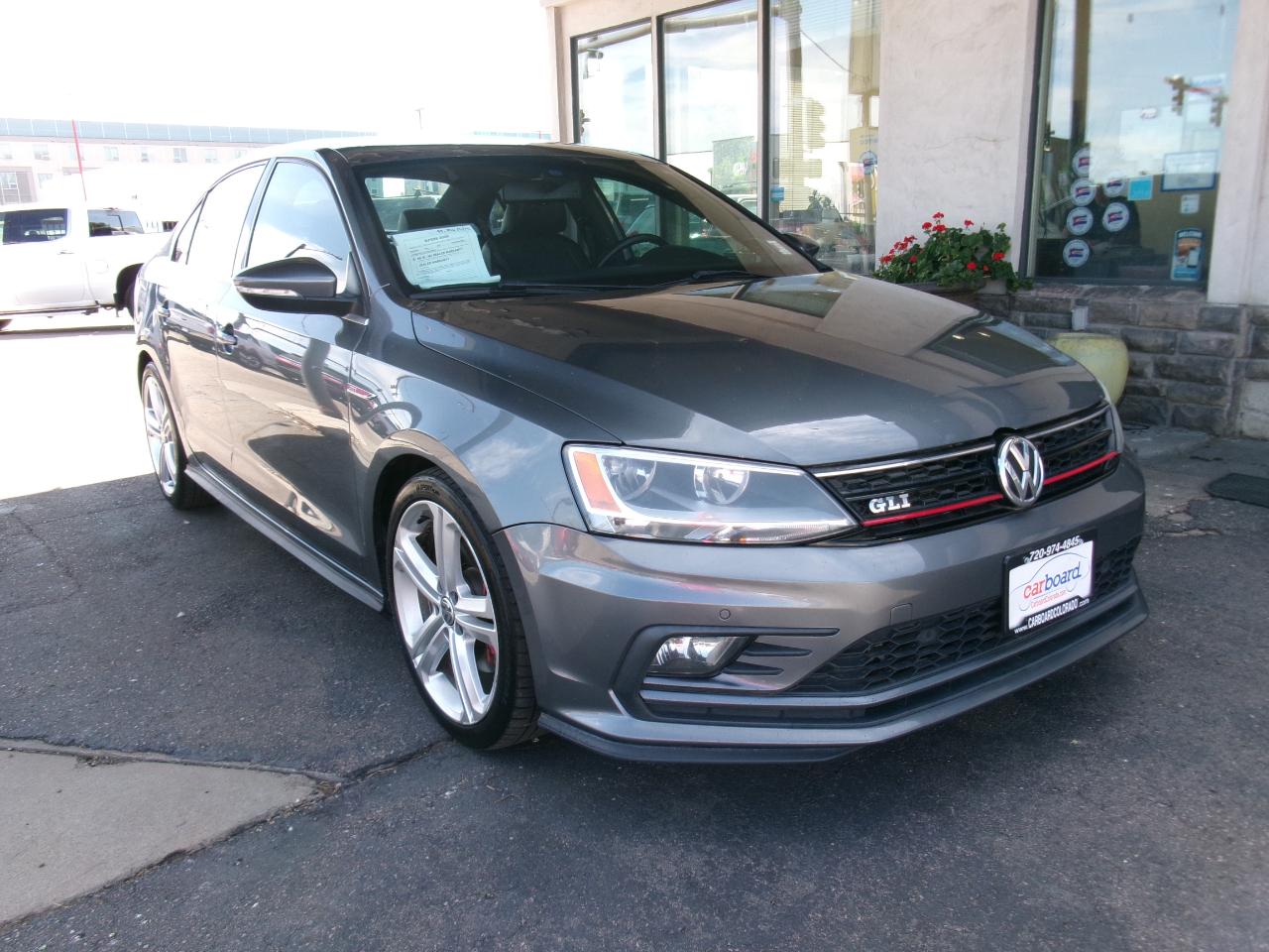 Volkswagen Jetta Sedan 4dr Auto 2.0T GLI SE PZEV 2016