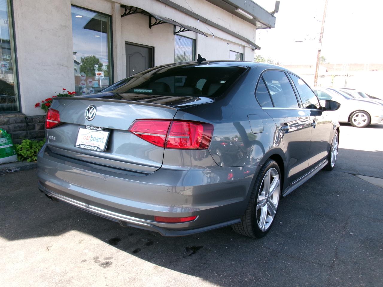 Volkswagen Jetta Sedan 4dr Auto 2.0T GLI SE PZEV 2016