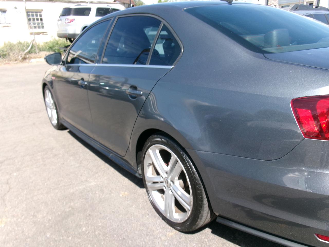 Volkswagen Jetta Sedan 4dr Auto 2.0T GLI SE PZEV 2016
