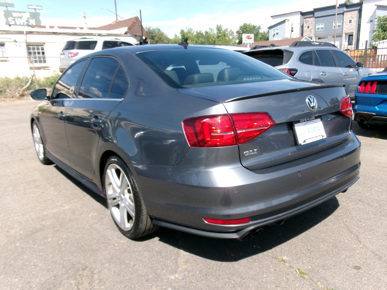 Volkswagen Jetta Sedan 4dr Auto 2.0T GLI SE PZEV 2016
