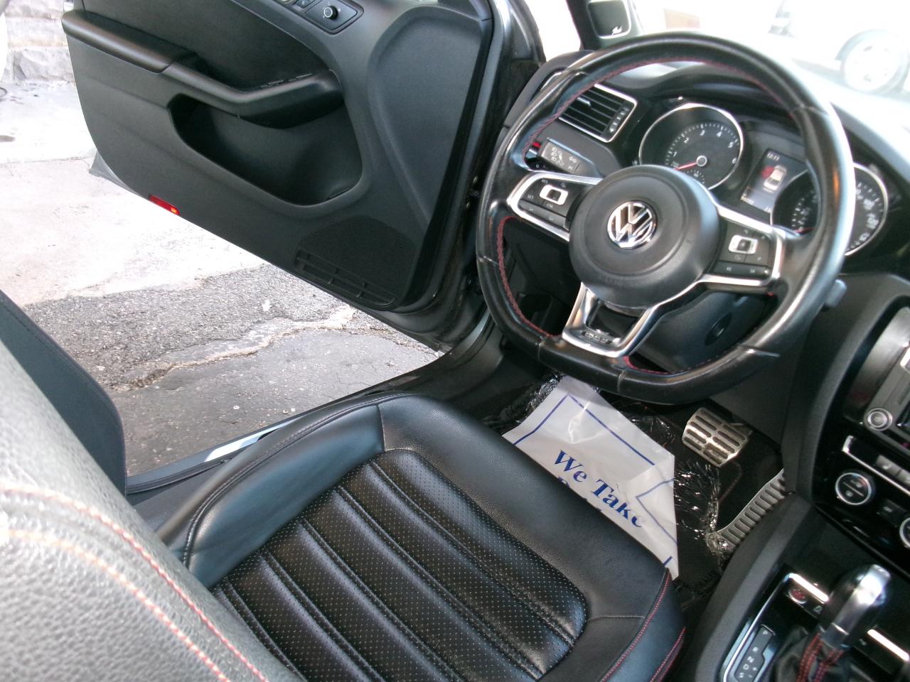 Volkswagen Jetta Sedan 4dr Auto 2.0T GLI SE PZEV 2016