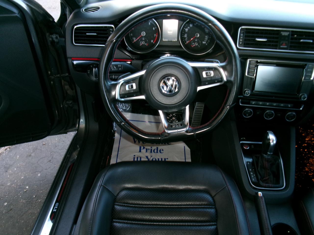 Volkswagen Jetta Sedan 4dr Auto 2.0T GLI SE PZEV 2016
