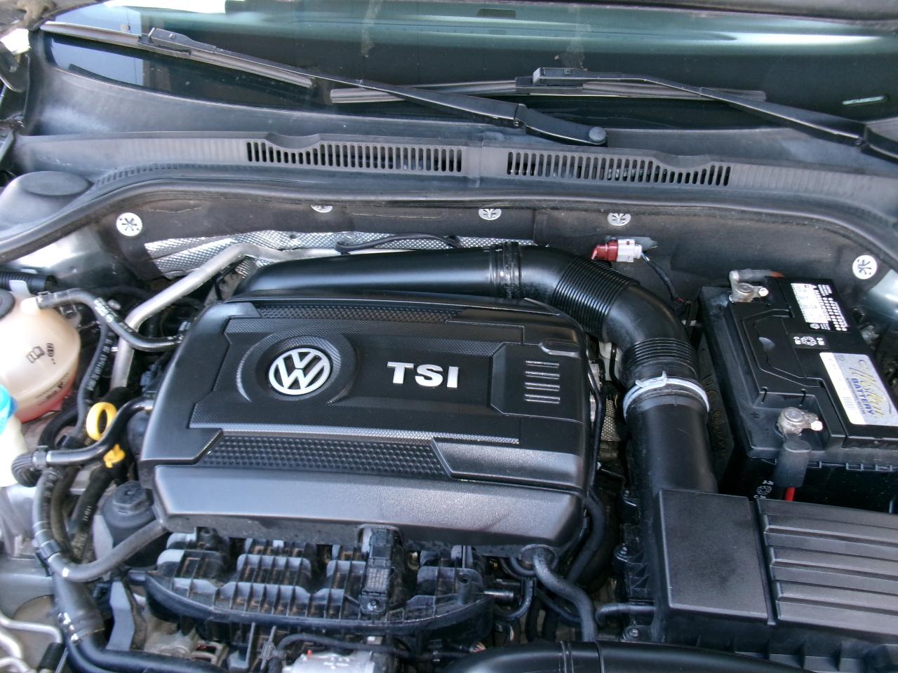 Volkswagen Jetta Sedan 4dr Auto 2.0T GLI SE PZEV 2016
