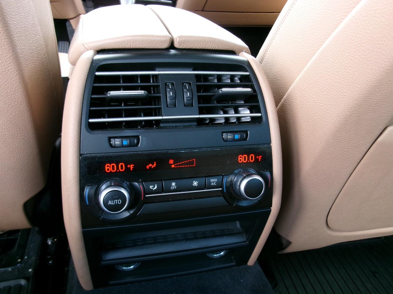 BMW 7 Series 4dr Sdn 740i RWD 2014