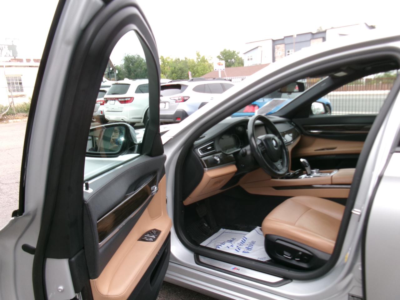 BMW 7 Series 4dr Sdn 740i RWD 2014