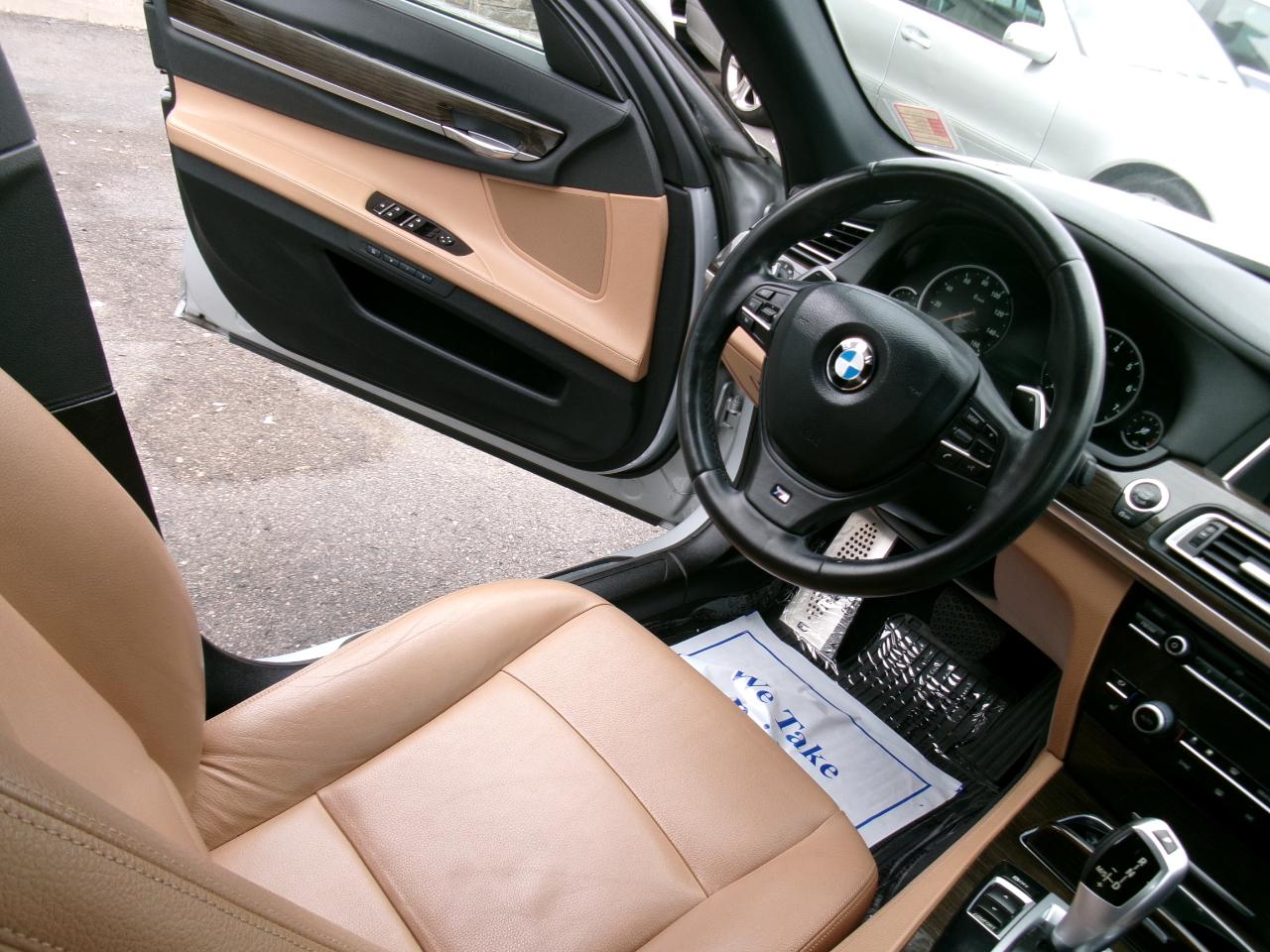 BMW 7 Series 4dr Sdn 740i RWD 2014