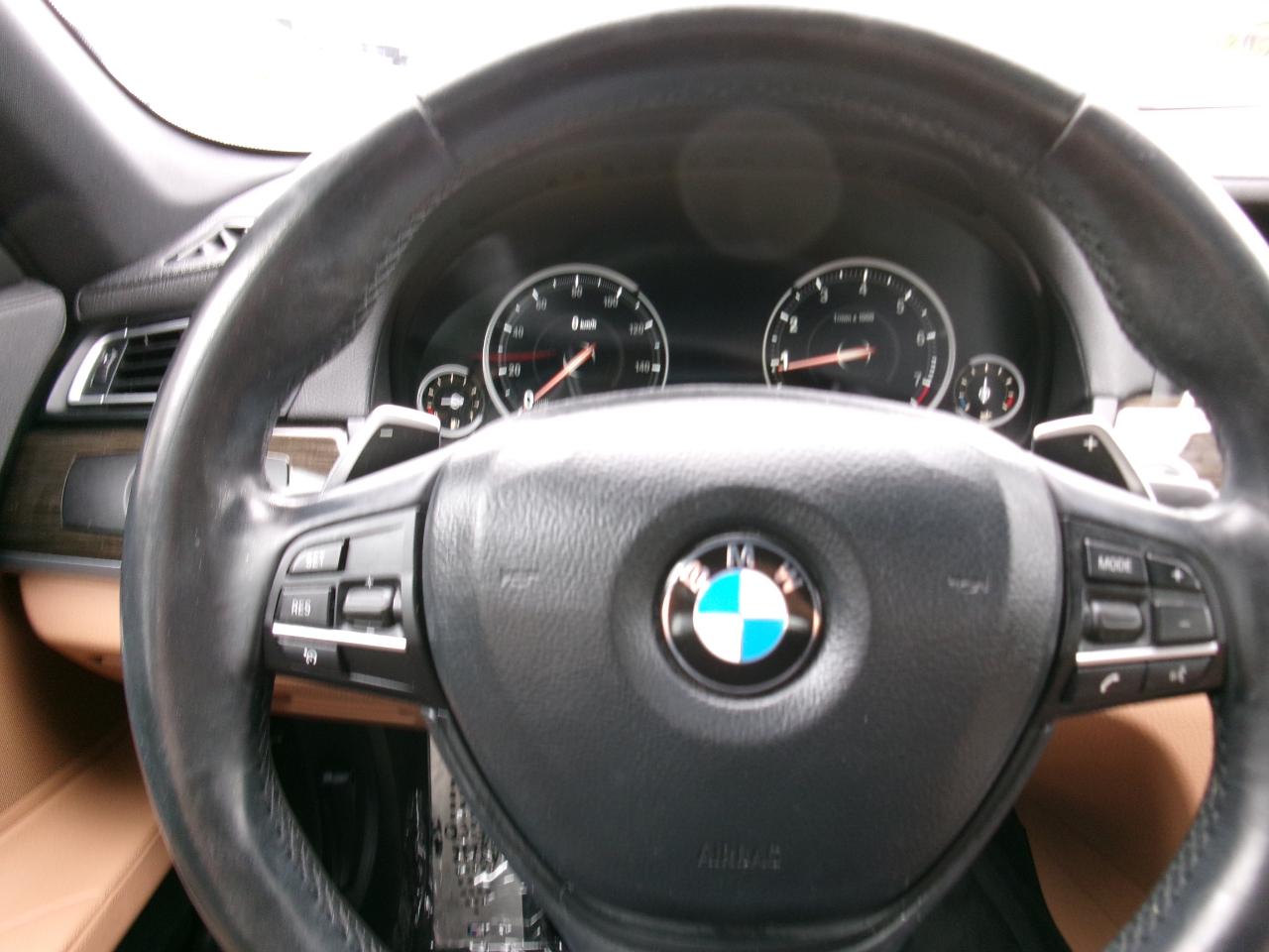 BMW 7 Series 4dr Sdn 740i RWD 2014