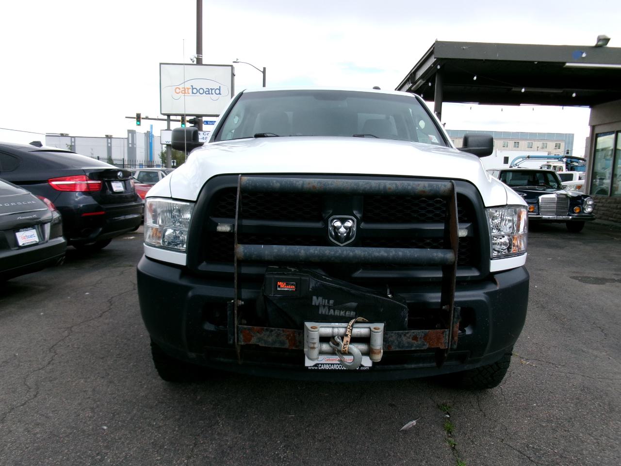 RAM 2500 4WD Reg Cab 140.5" Tradesman 2016