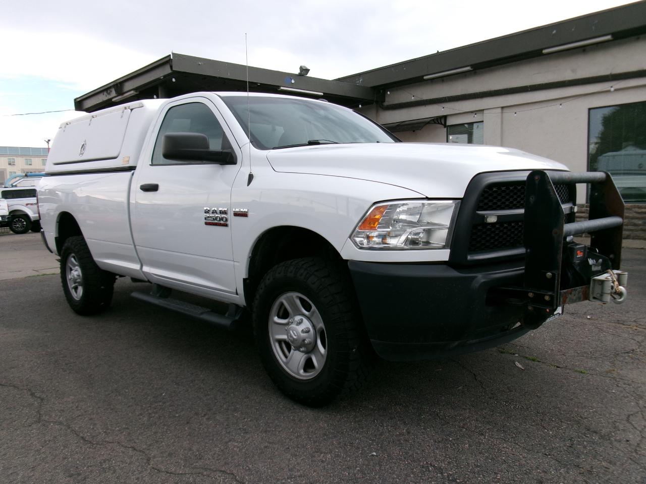 RAM 2500 4WD Reg Cab 140.5" Tradesman 2016