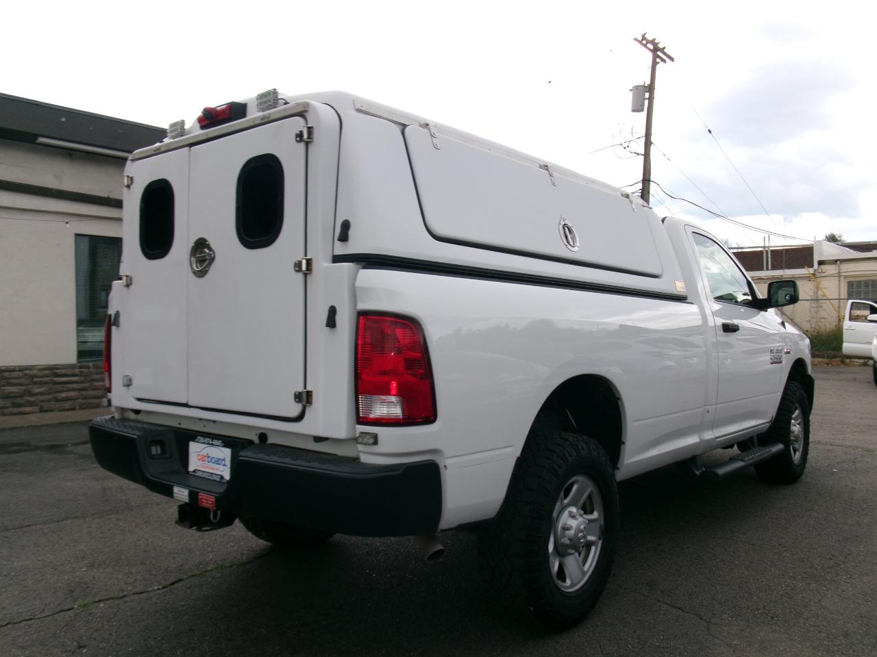 RAM 2500 4WD Reg Cab 140.5" Tradesman 2016