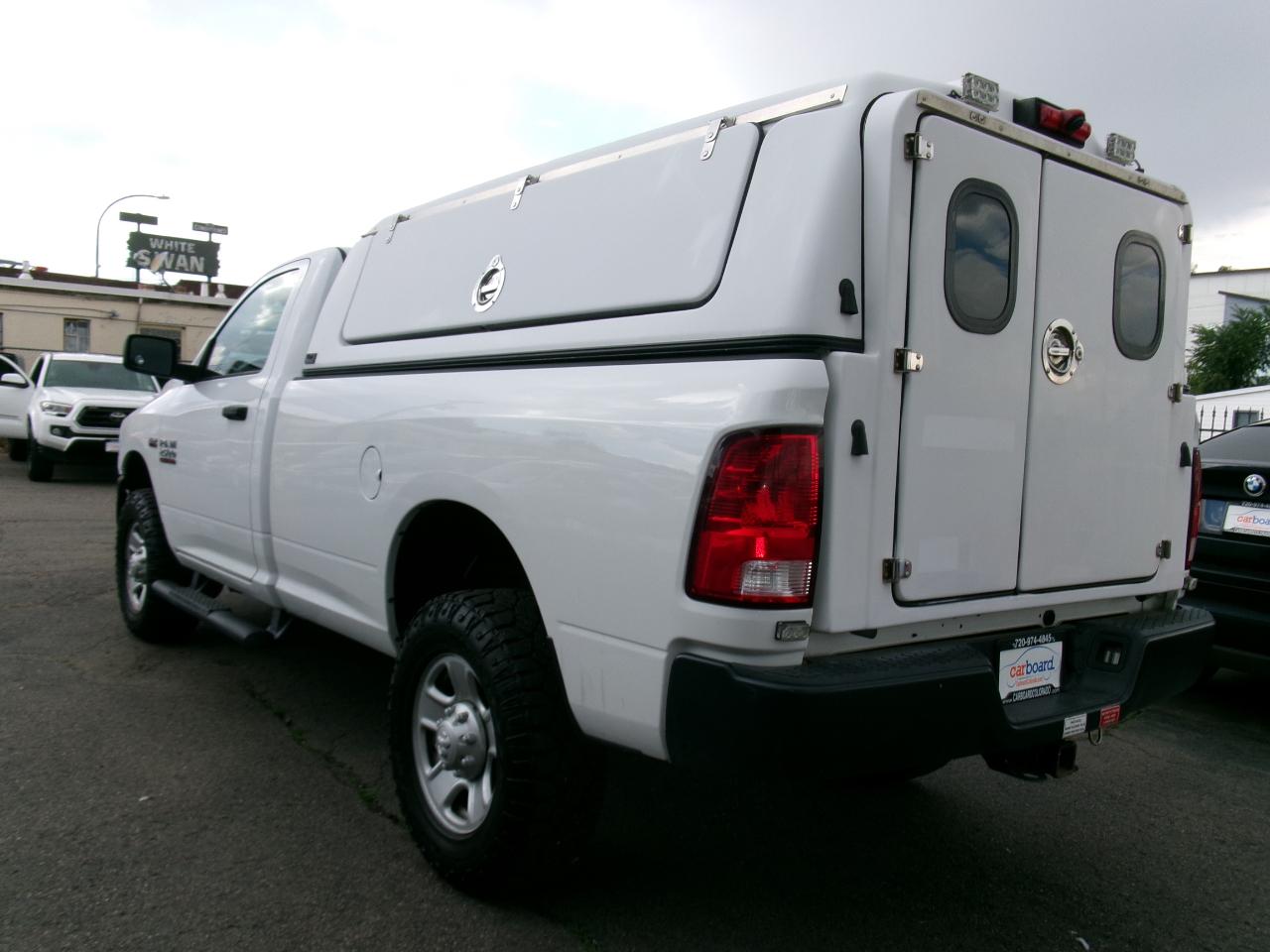 RAM 2500 4WD Reg Cab 140.5" Tradesman 2016