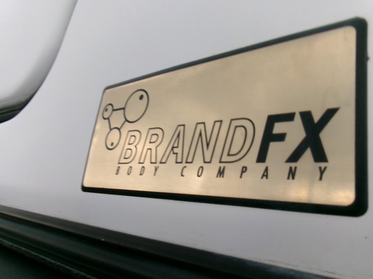 RAM 2500 4WD Reg Cab 140.5" Tradesman 2016