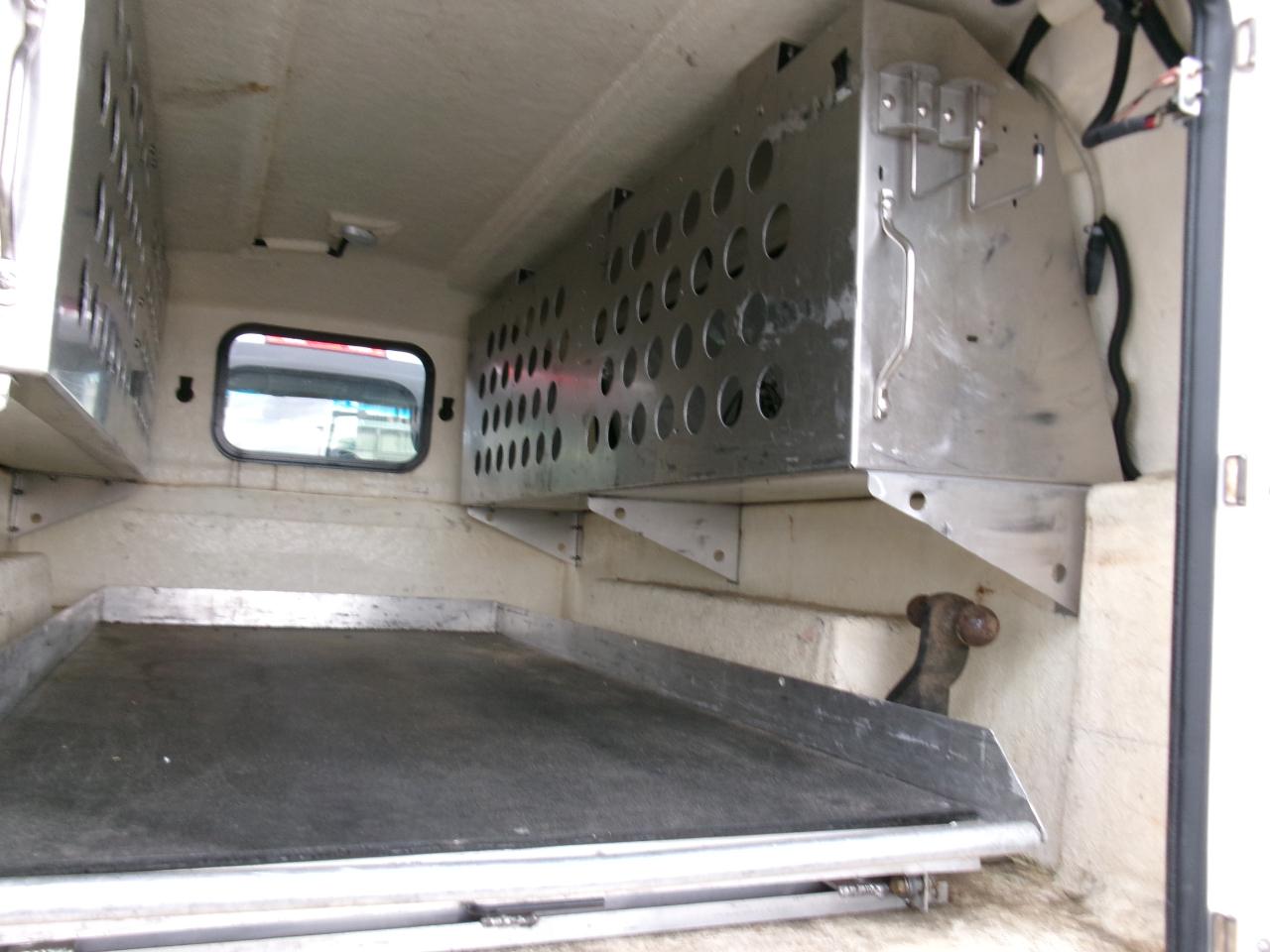 RAM 2500 4WD Reg Cab 140.5" Tradesman 2016