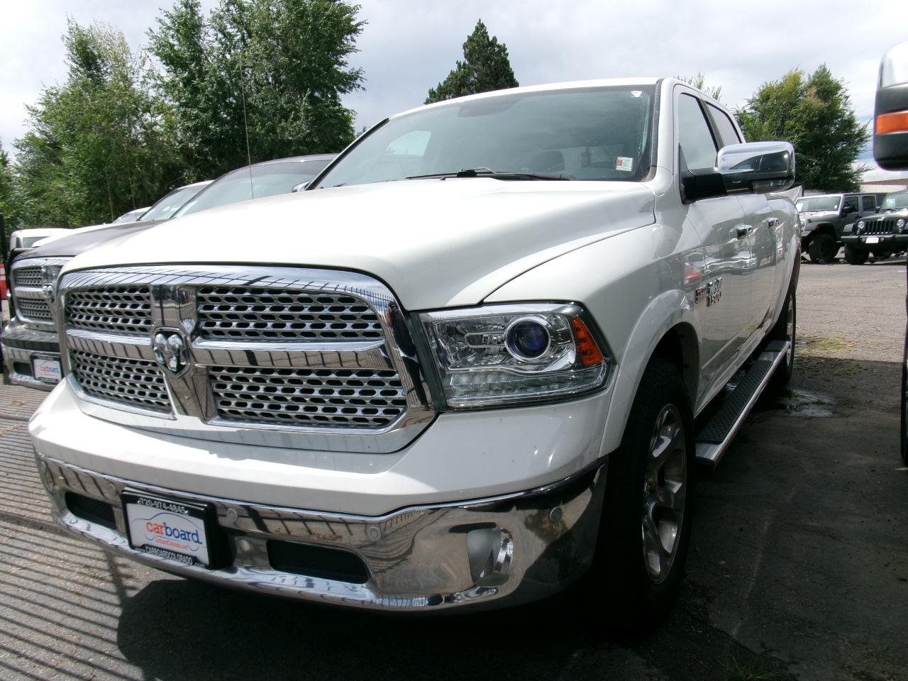 2017 RAM 1500 Laramie 4x4 Crew Cab 6'4" Box