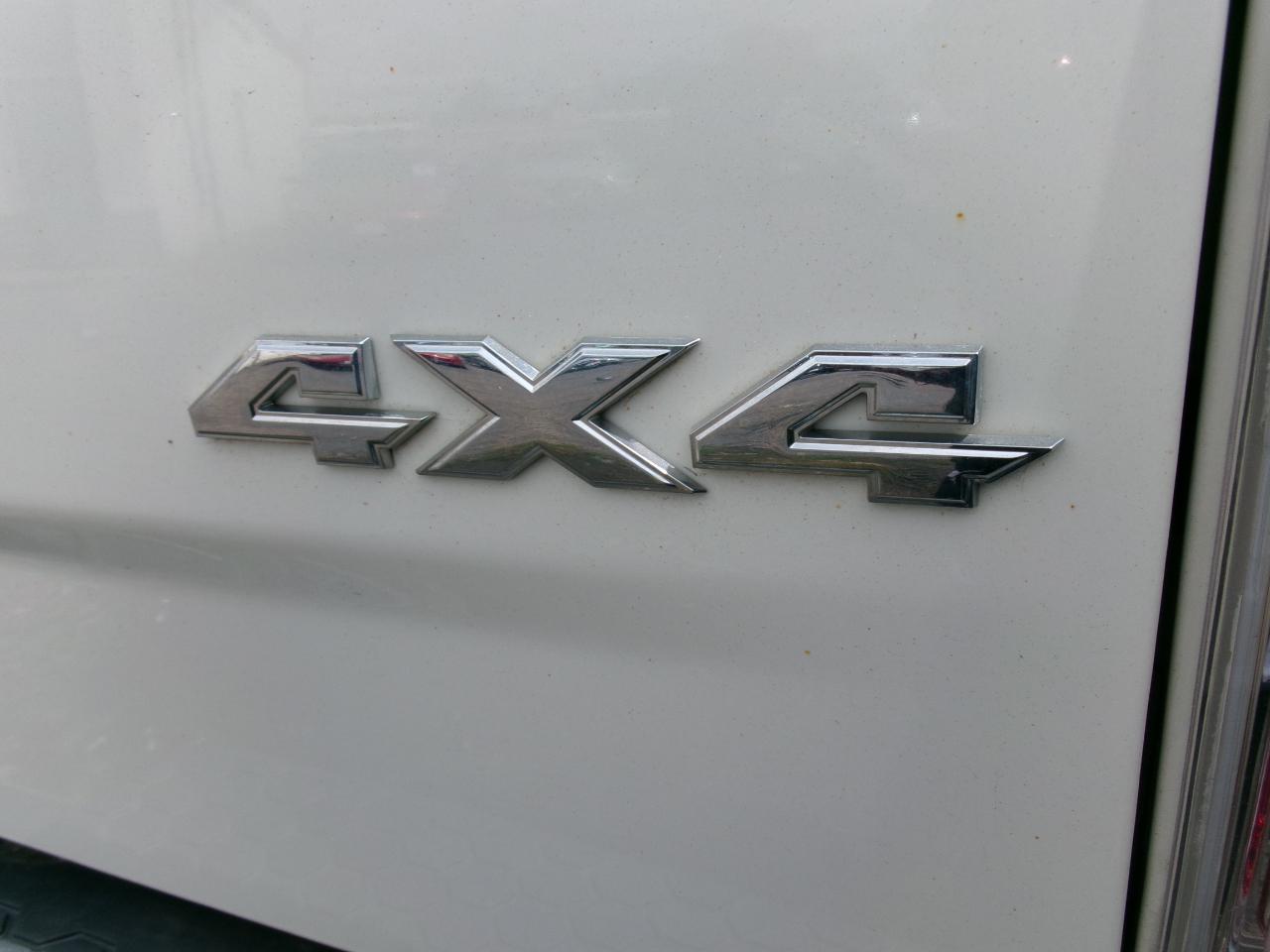 RAM 1500 Laramie 4x4 Crew Cab 6'4" Box 2017
