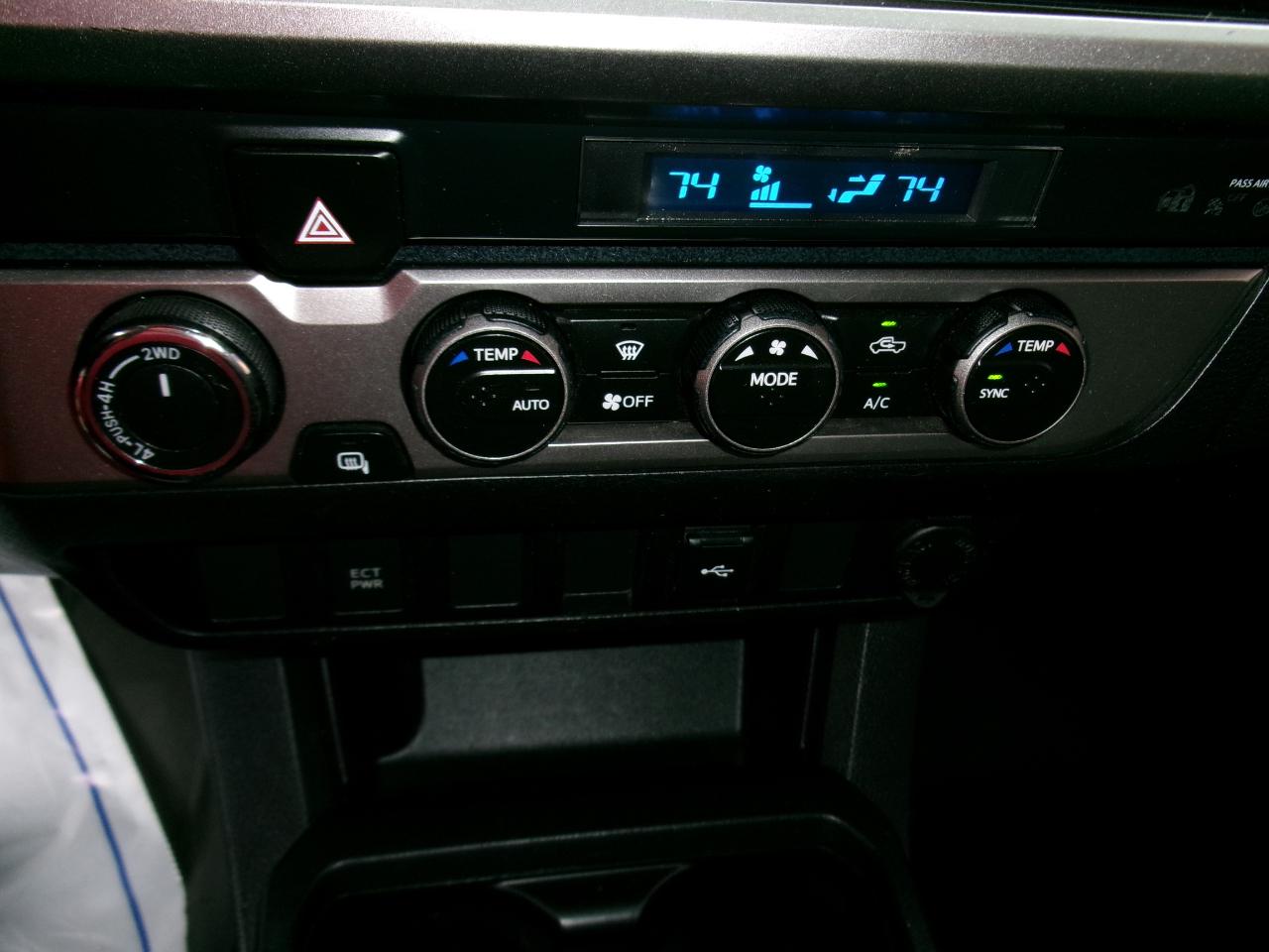 Toyota Tacoma 4WD SR5 Double Cab 6' Bed V6 AT (Natl) 2021