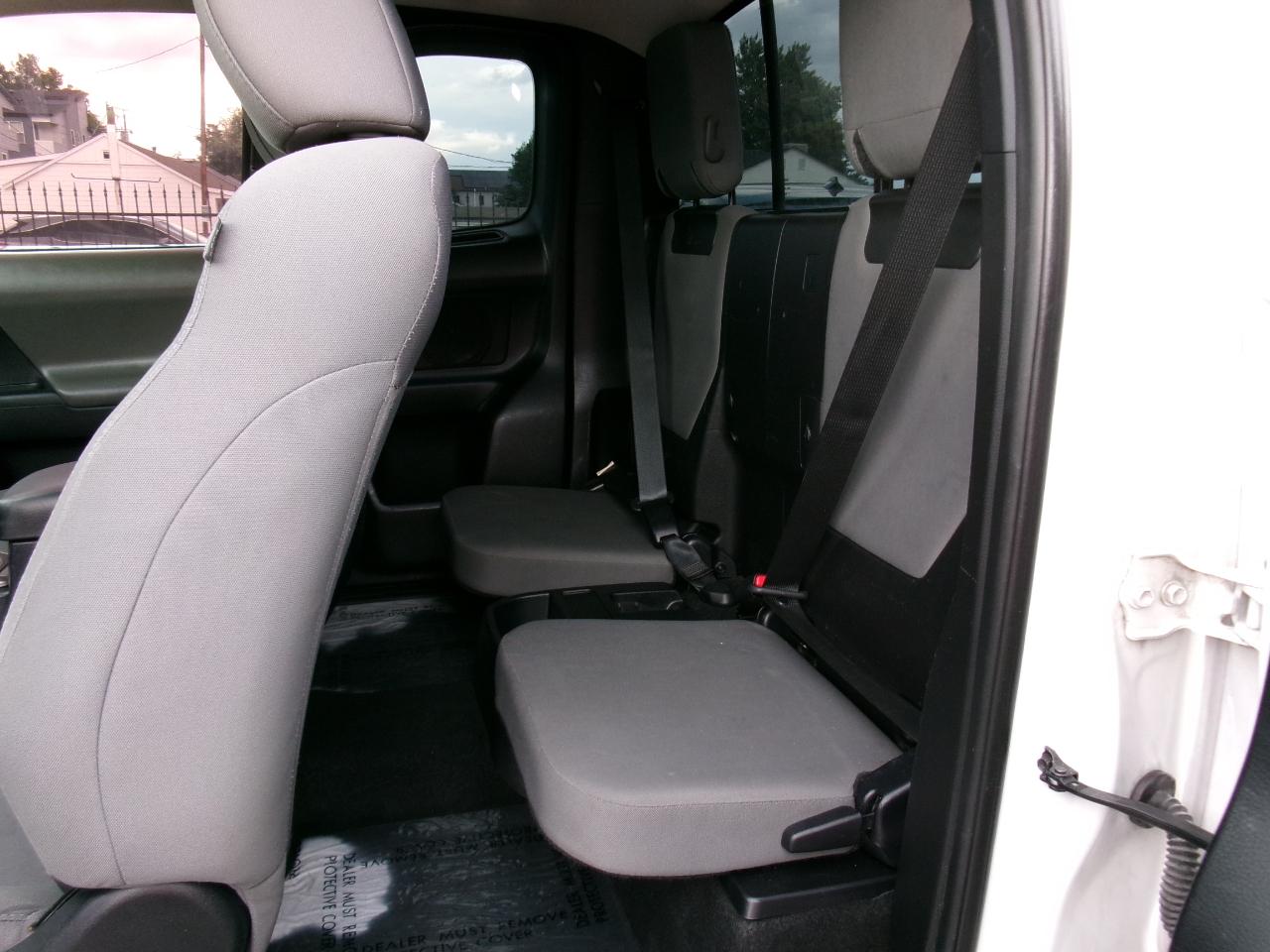 Toyota Tacoma 4WD SR5 Double Cab 6' Bed V6 AT (Natl) 2021