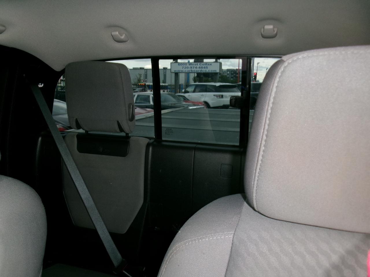 Toyota Tacoma 4WD SR5 Double Cab 6' Bed V6 AT (Natl) 2021