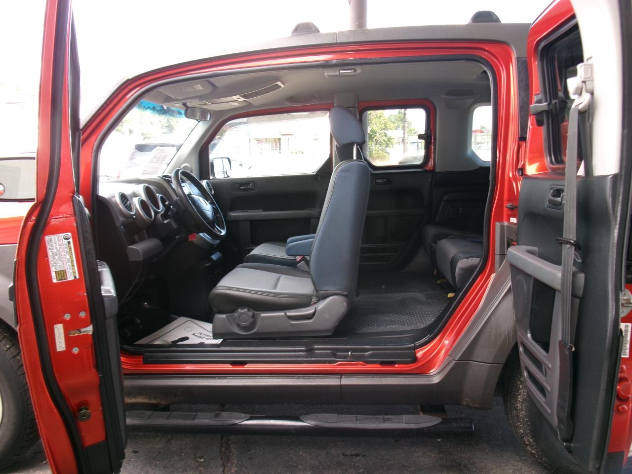 Honda Element photo 10