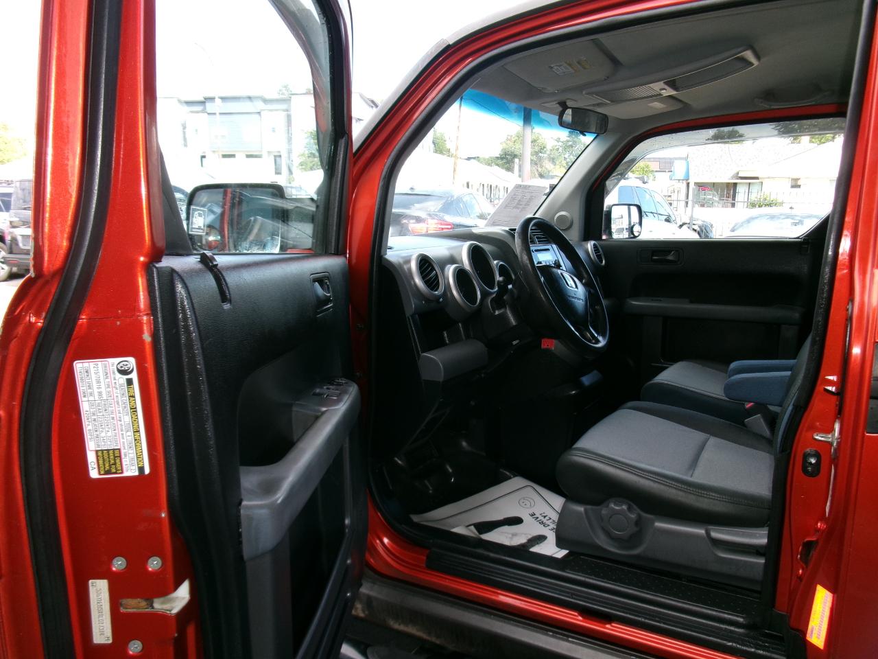 Honda Element photo 11