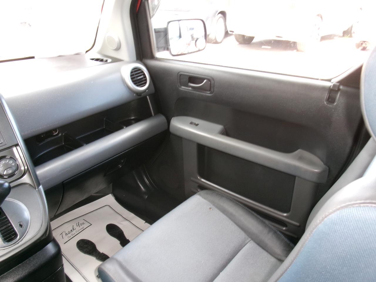 Honda Element photo 19