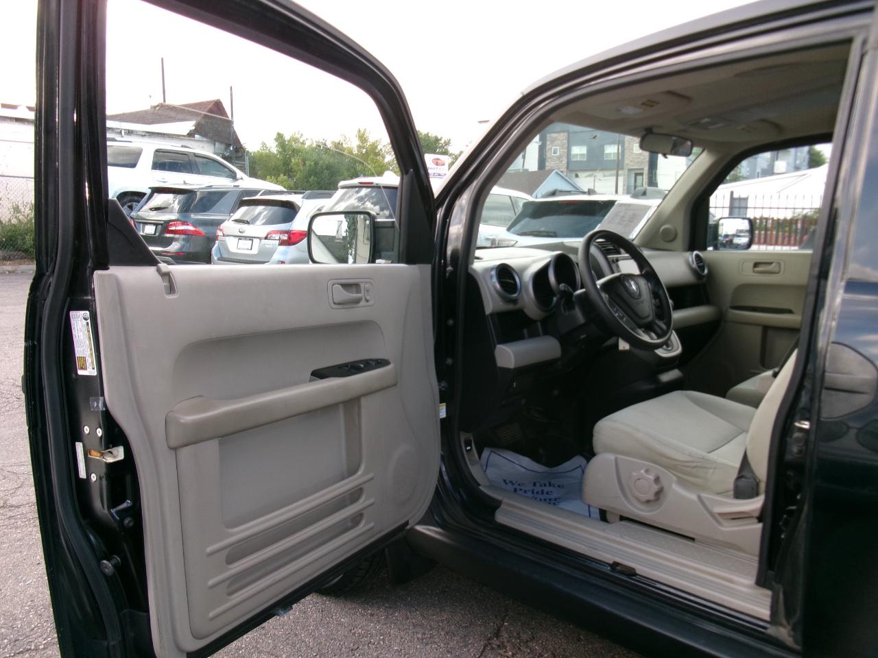 Honda Element photo 10