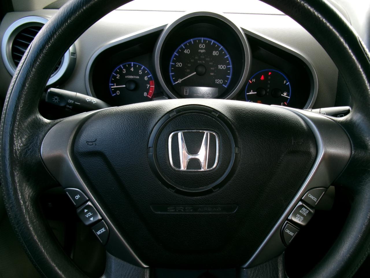 Honda Element photo 17