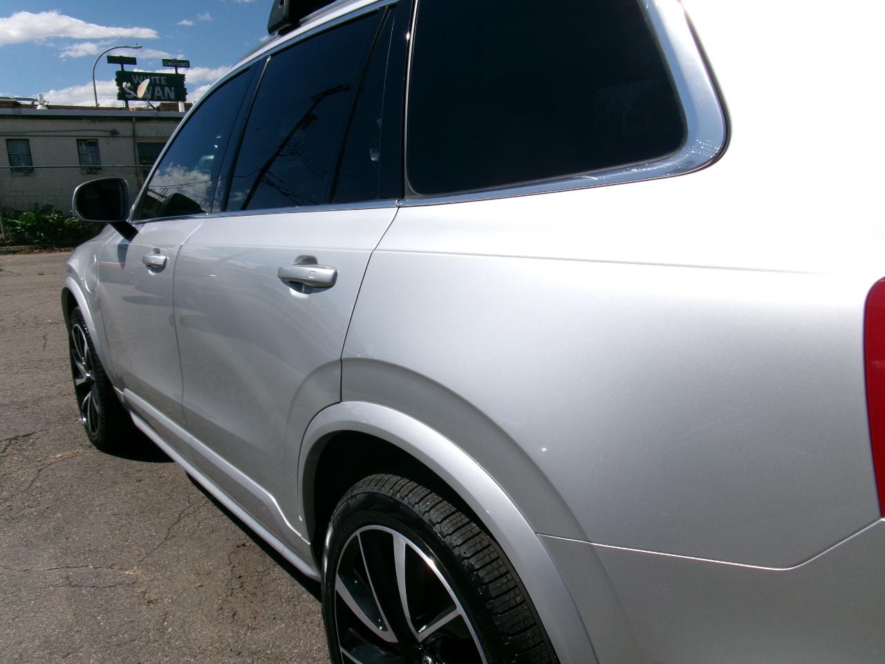 Volvo XC90 T8 eAWD Plug-In Hybrid Momentum 7 Passenger 2020