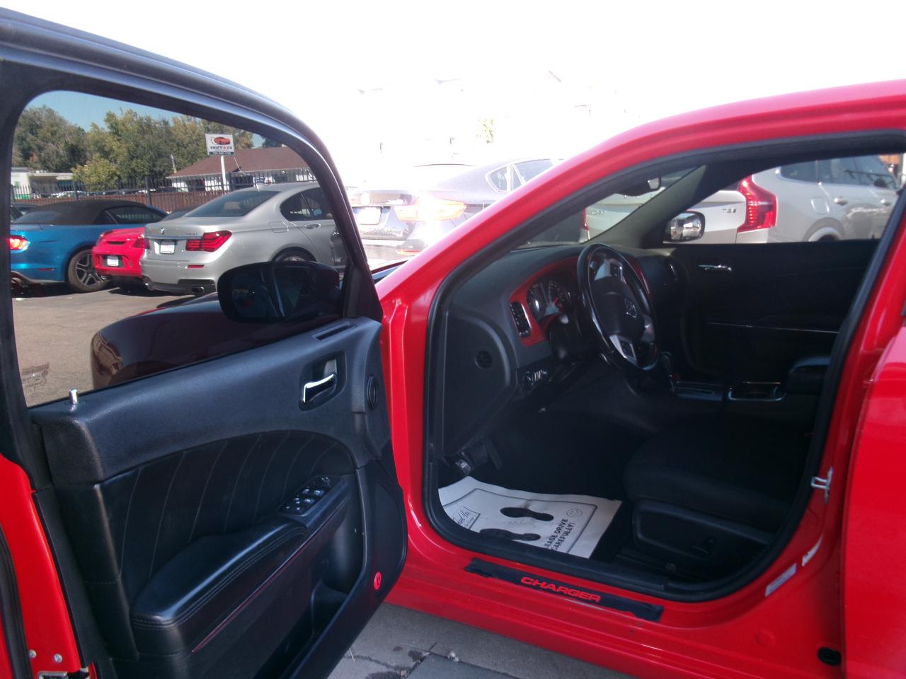 Dodge Charger 4dr Sdn RT AWD 2014