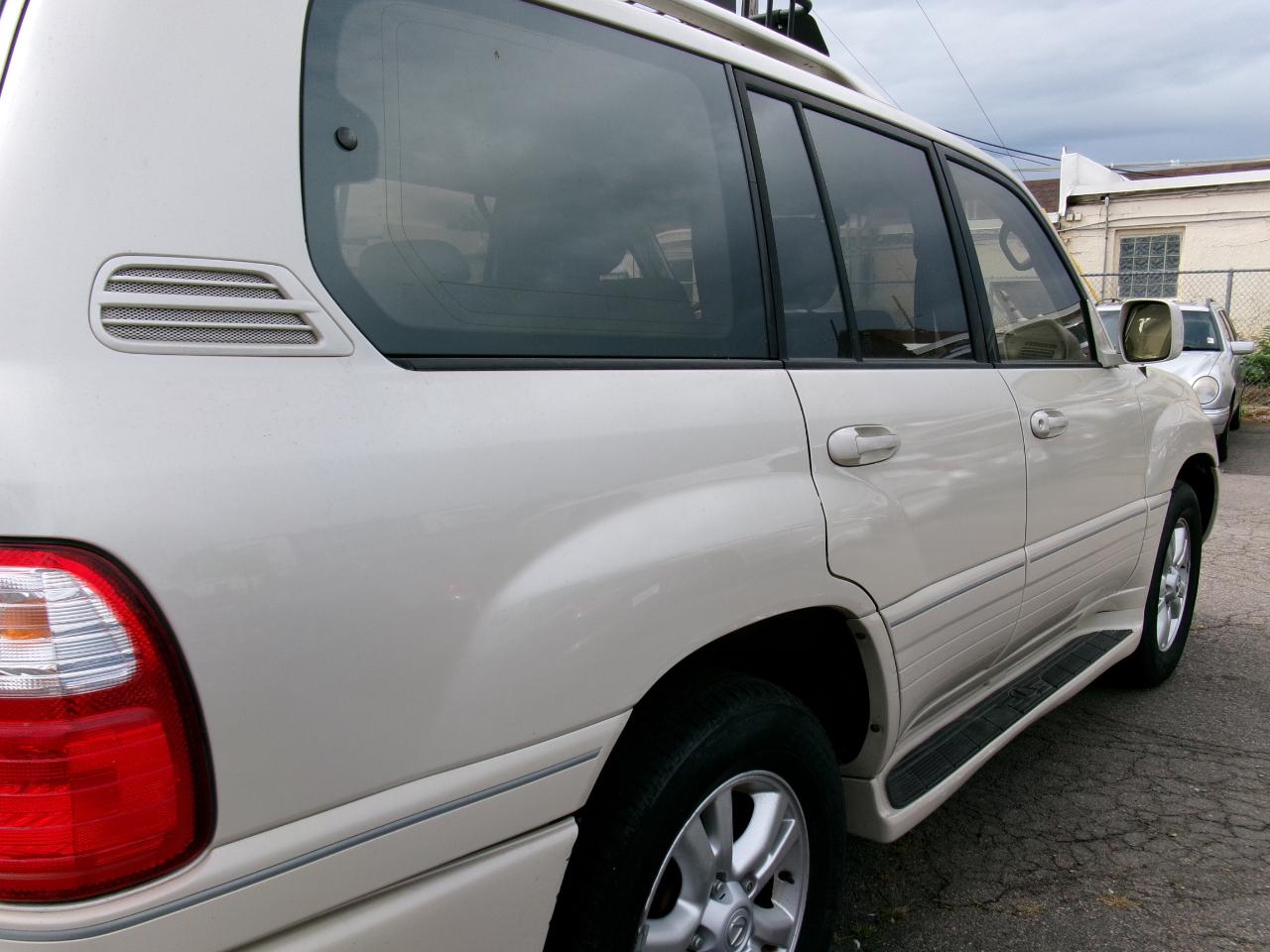 Lexus LX 470 4dr SUV 2003