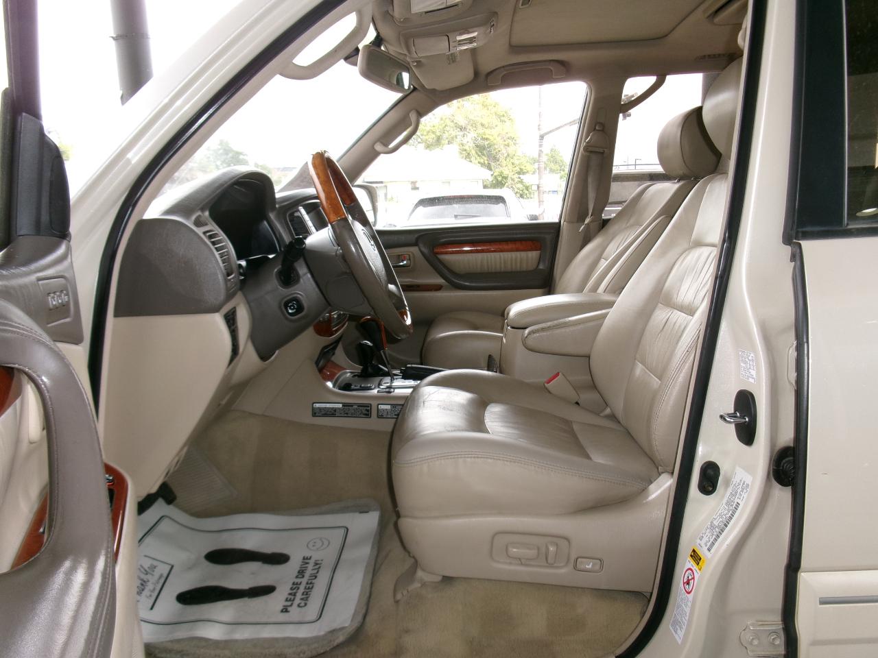 Lexus LX 470 4dr SUV 2003