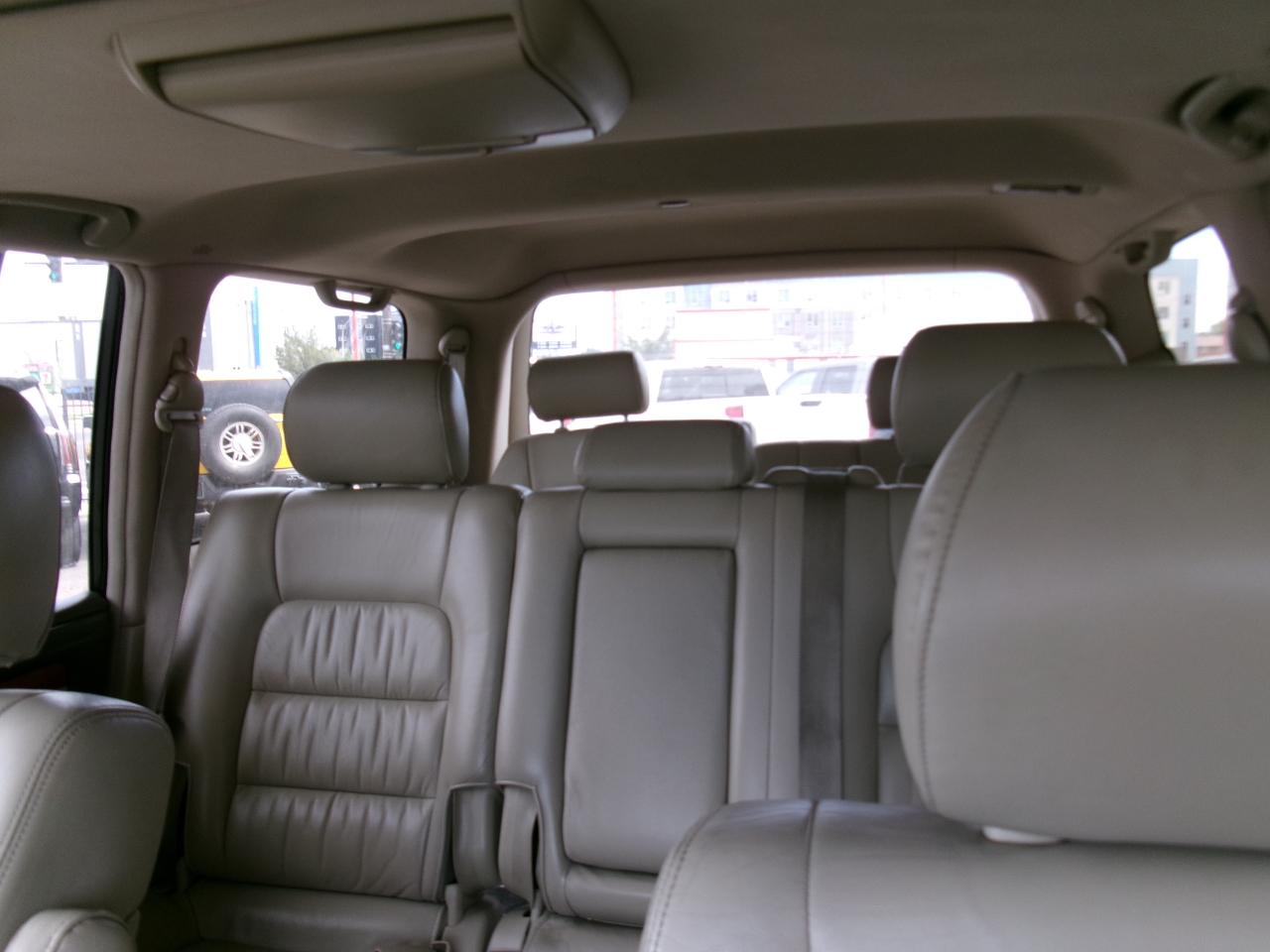 Lexus LX 470 4dr SUV 2003