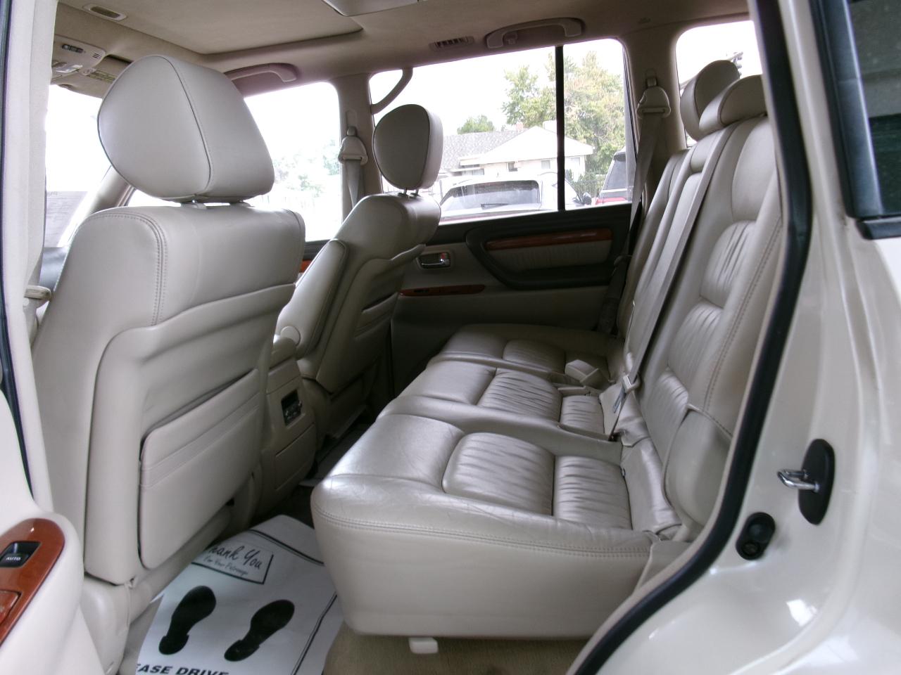 Lexus LX 470 4dr SUV 2003