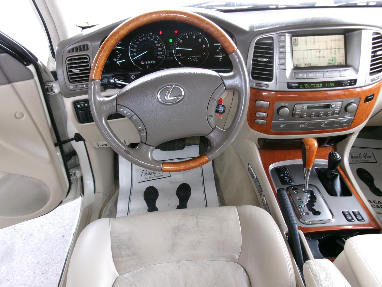 Lexus LX 470 4dr SUV 2003