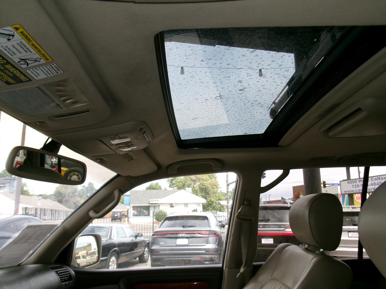 Lexus LX 470 4dr SUV 2003