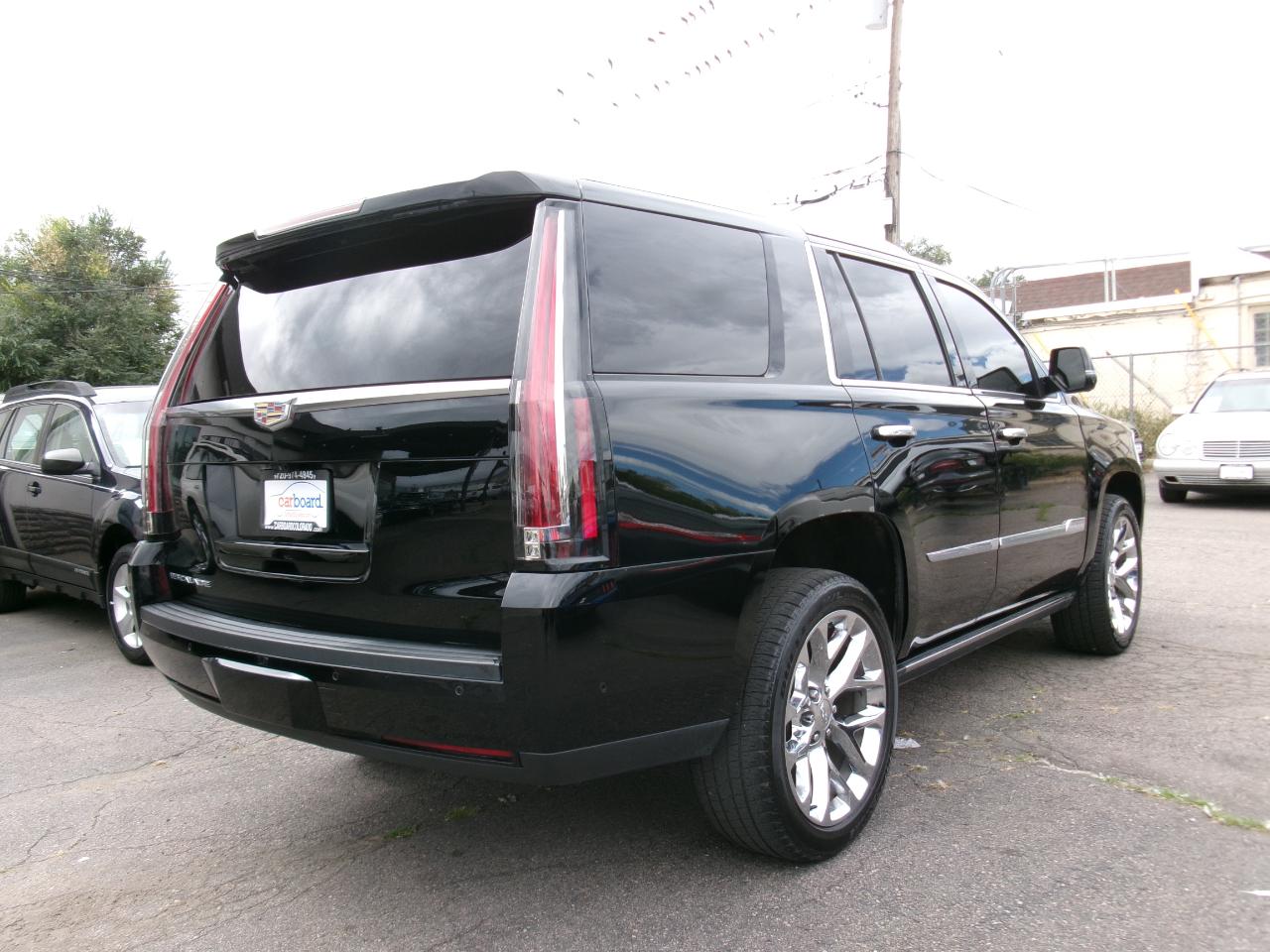 Cadillac Escalade photo 4