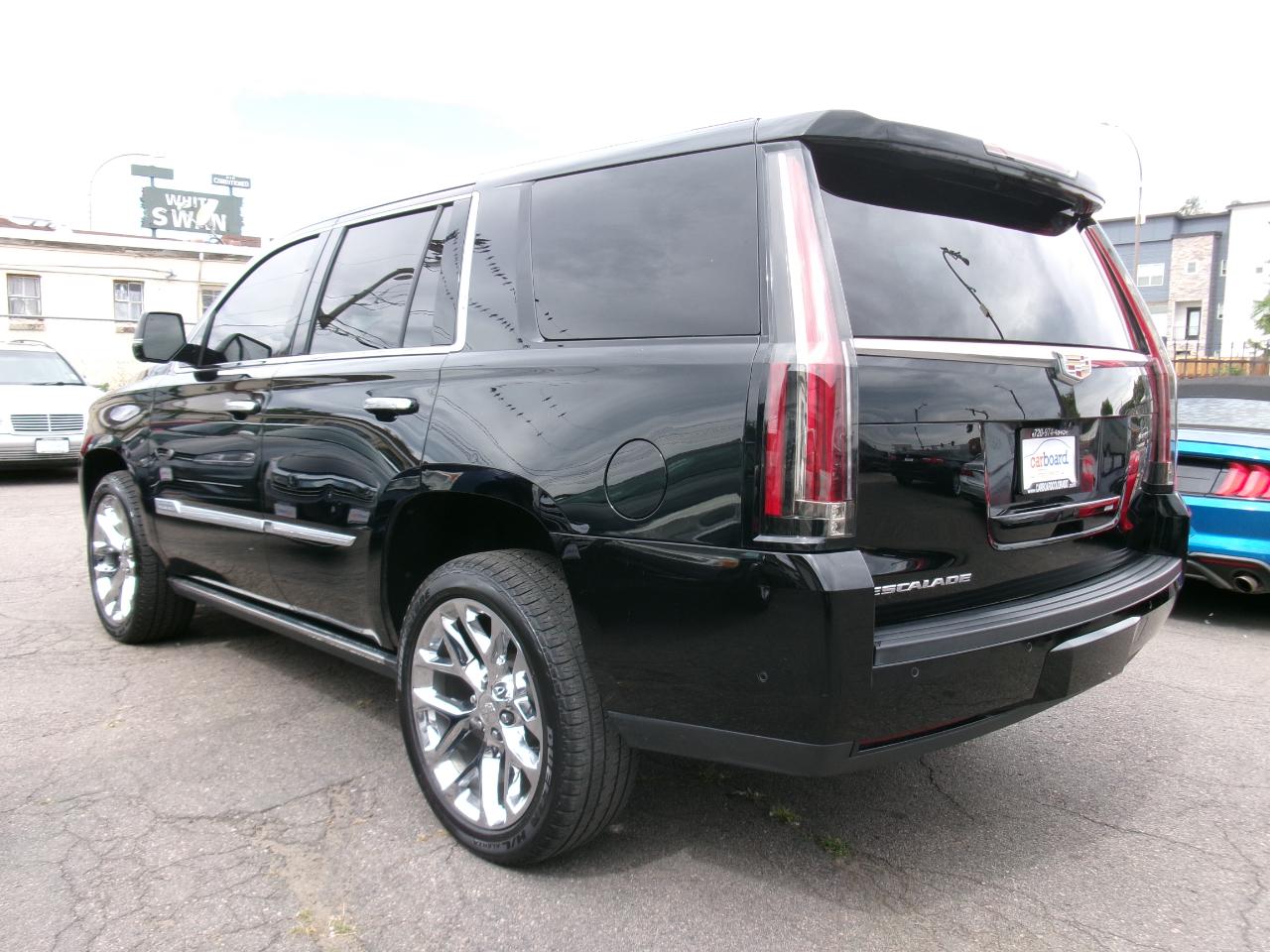 Cadillac Escalade photo 6