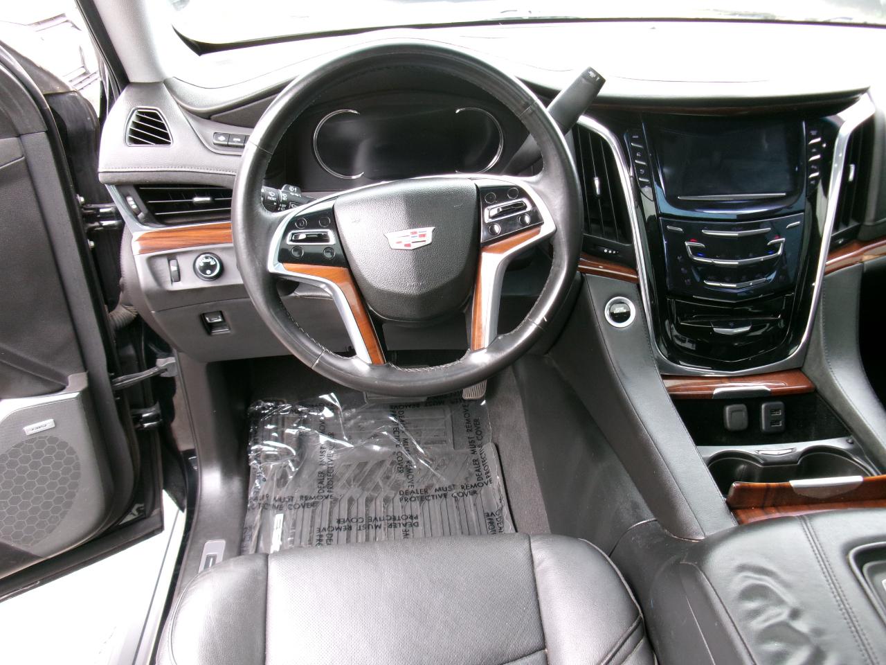 Cadillac Escalade photo 17