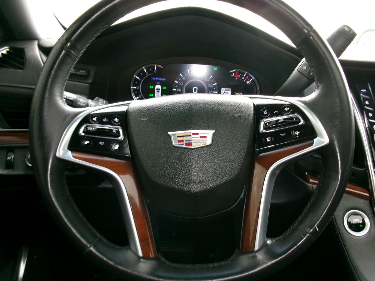 Cadillac Escalade photo 24