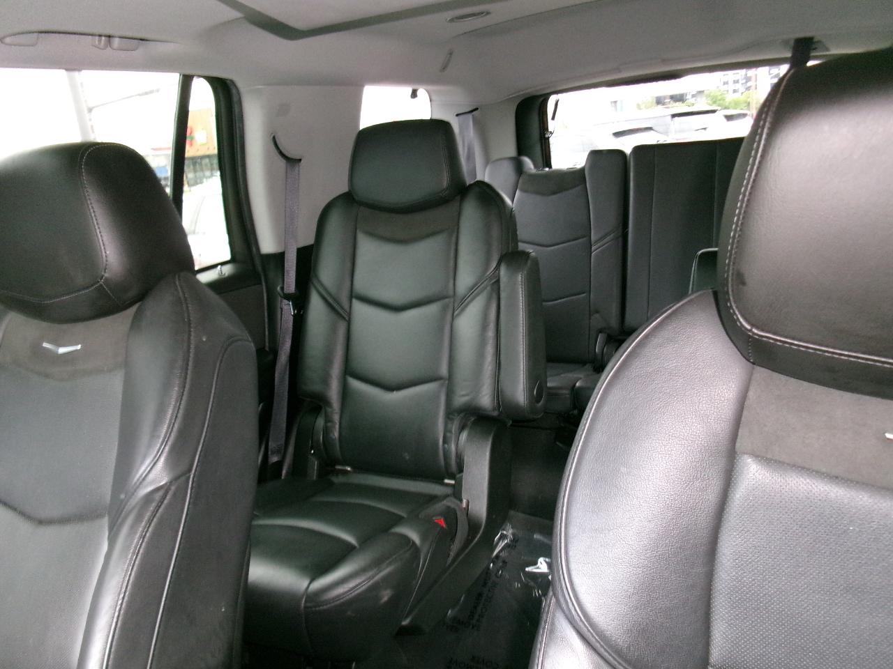 Cadillac Escalade photo 29