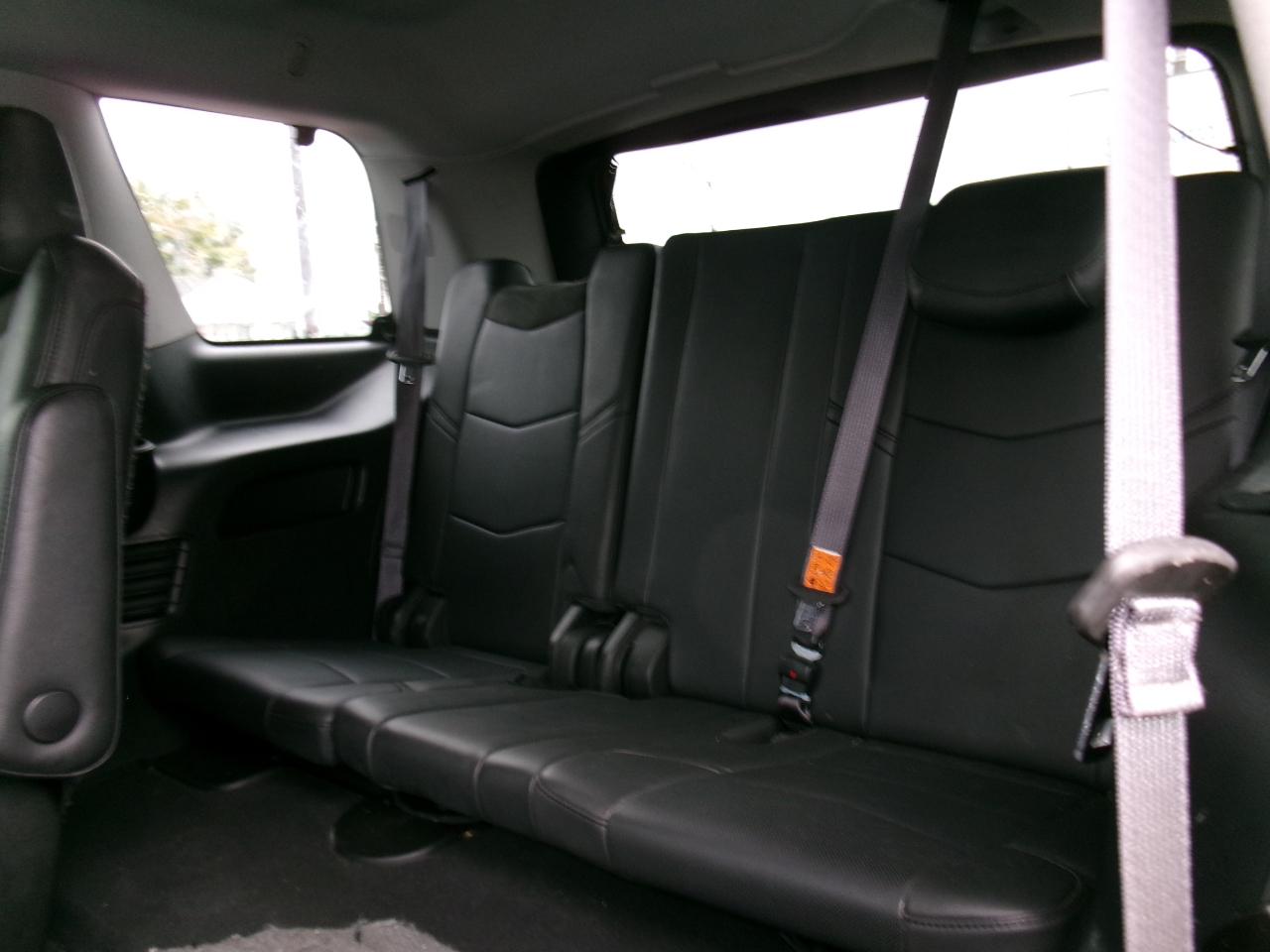 Cadillac Escalade photo 36