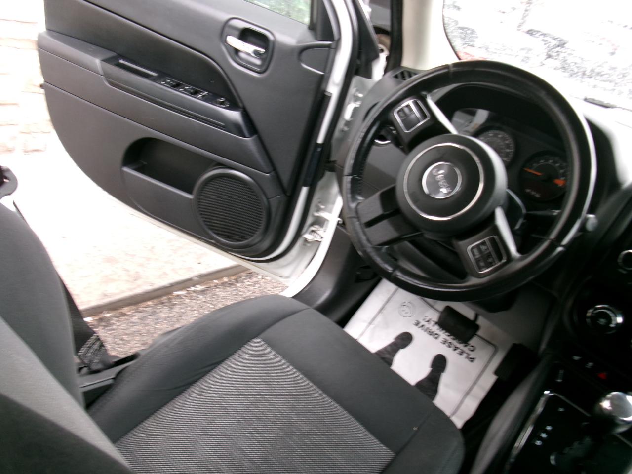 Jeep Patriot 4WD 4dr Latitude 2015