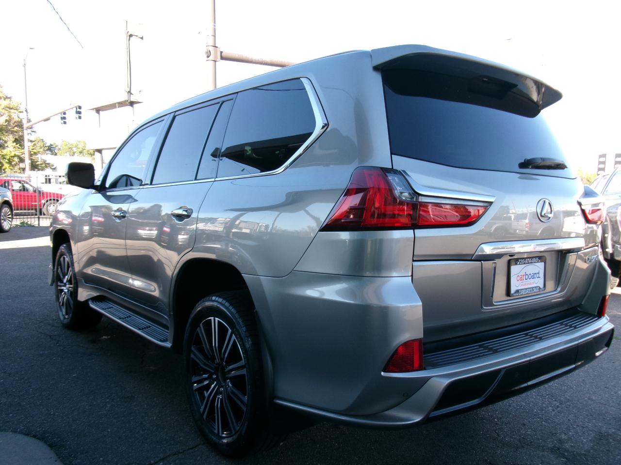 Lexus LX LX 570 Two Row 4WD 2020